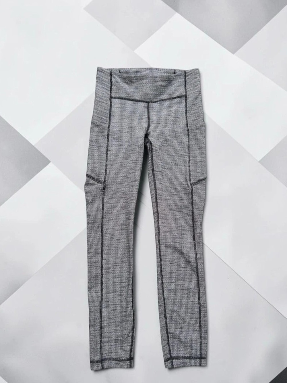 Lululemon Fast and Free 7/8 Gray Athletic Leggings sz 4